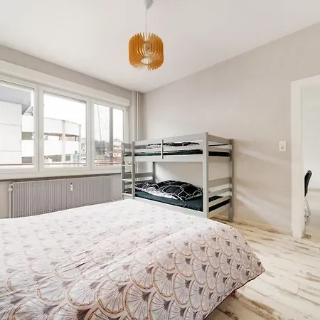 Superbe A Minute A Pied De La Gare Épinal