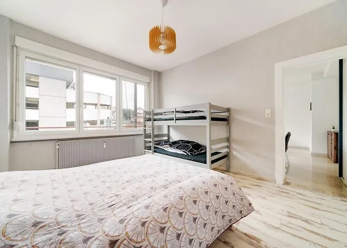 Superbe A Minute A Pied De La Gare Épinal